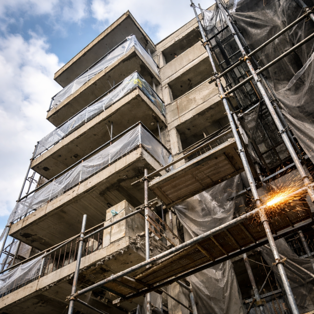 「安物買い」の一棟マンション修繕が招く【不動産投資破綻】のワナ